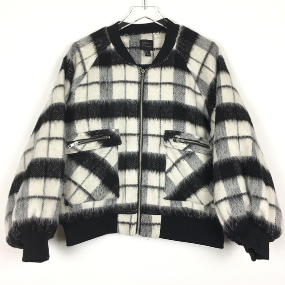 Forever 21 Jackets & Blazers - Forever 21 Fuzzy Checkered Bomber